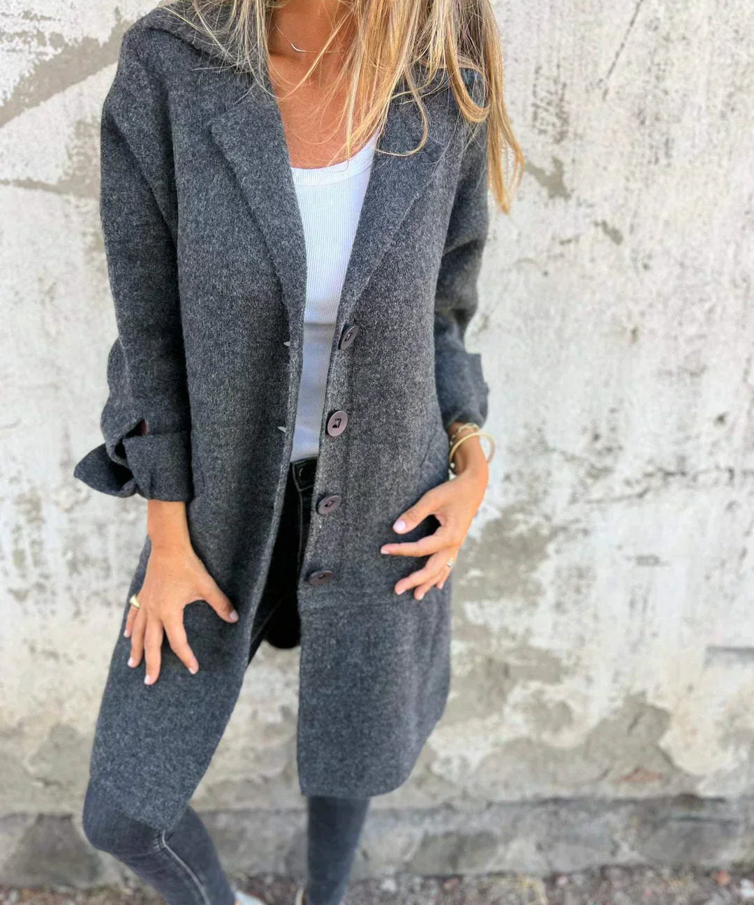 Nika - Elegantní minimalistický kabát