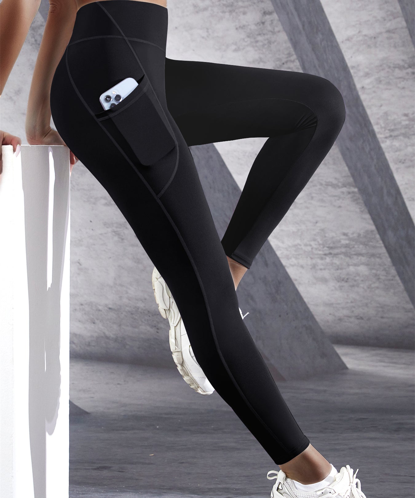 LEG::Černá